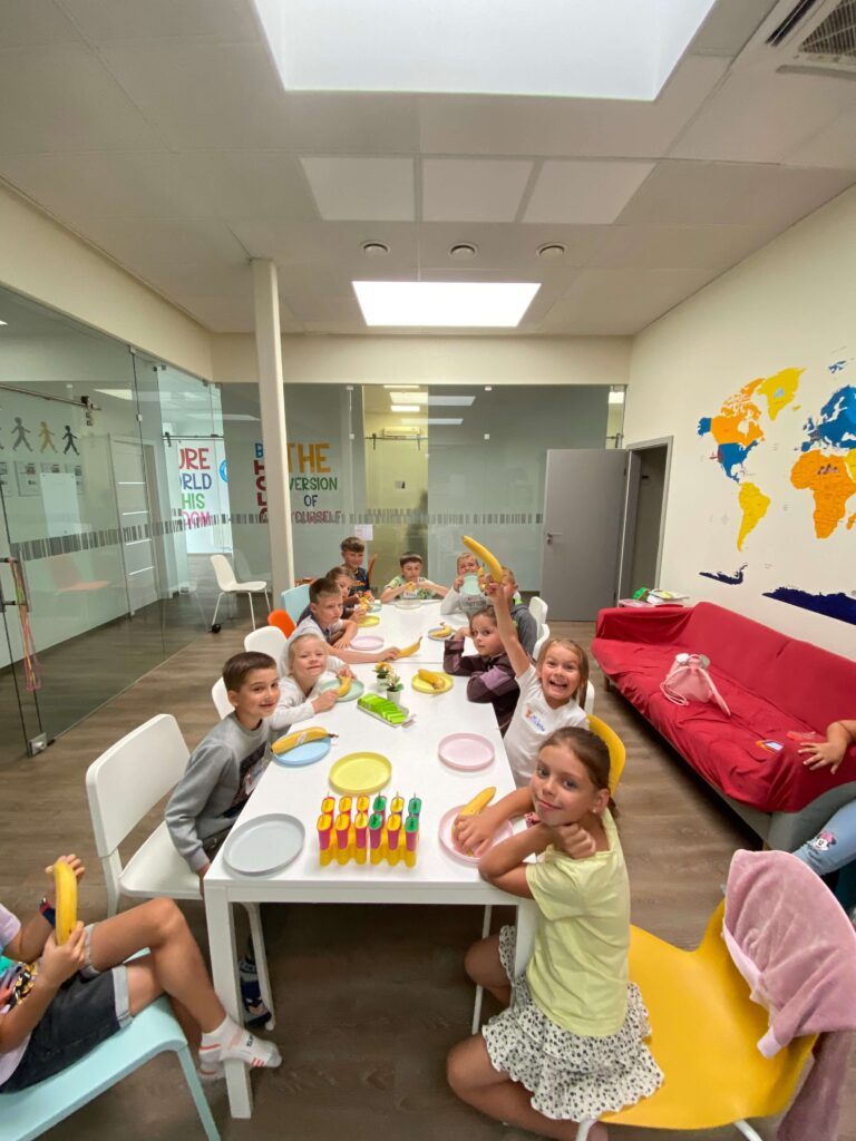 Anglu kalbos vaiku stovykla Kaunas 2024 (2)